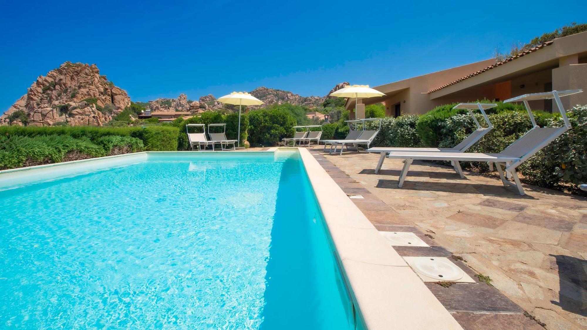 Li Chessi Arancio Lägenhet Costa Paradiso Exteriör bild